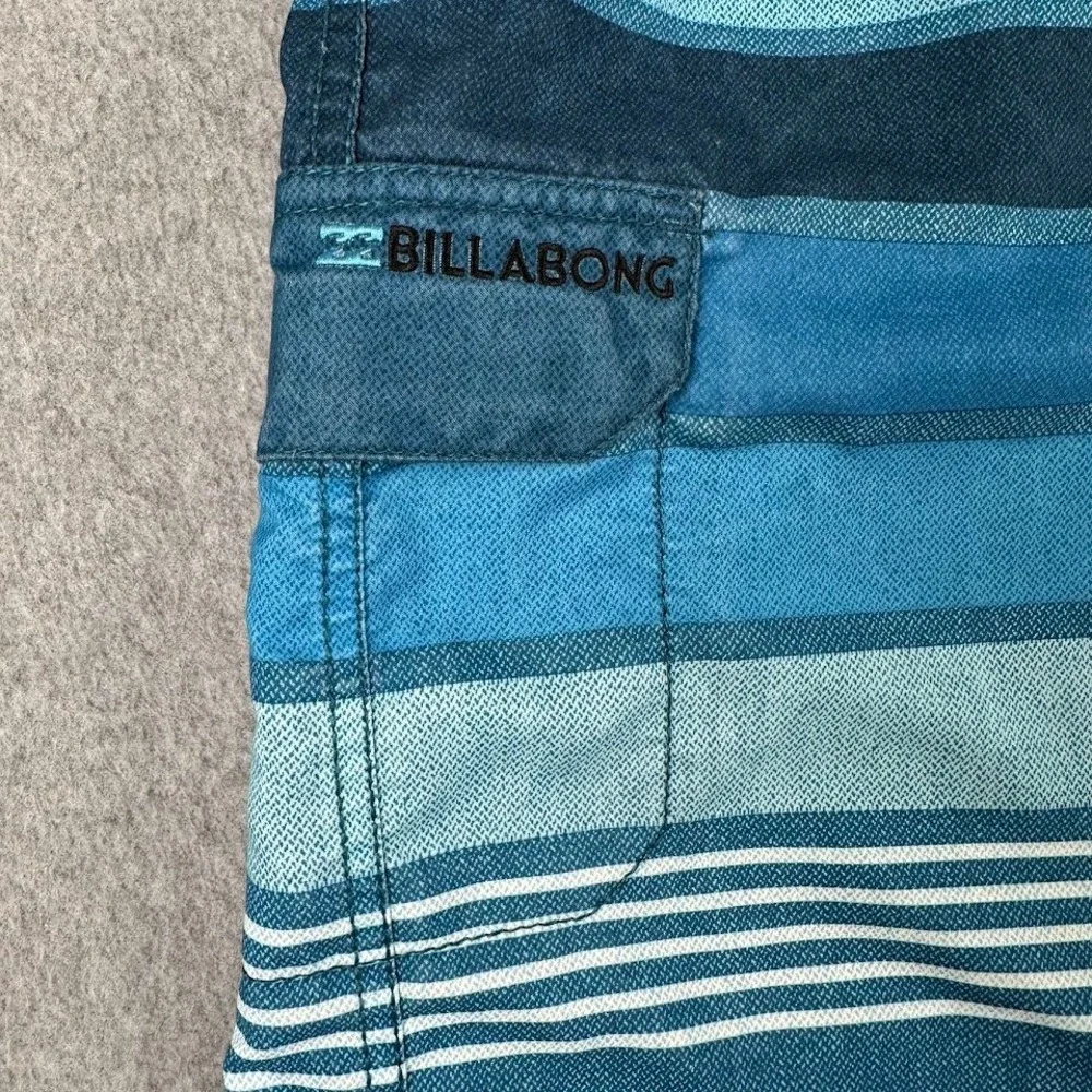 Billabong Mens Blue Striped Board Shorts‎ Swim Trunks Size 36